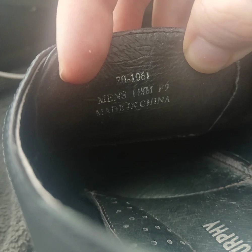 Johnston & Murphy Derby Shoes 11.5M Black Leather Medallion Square Toe 20-1061